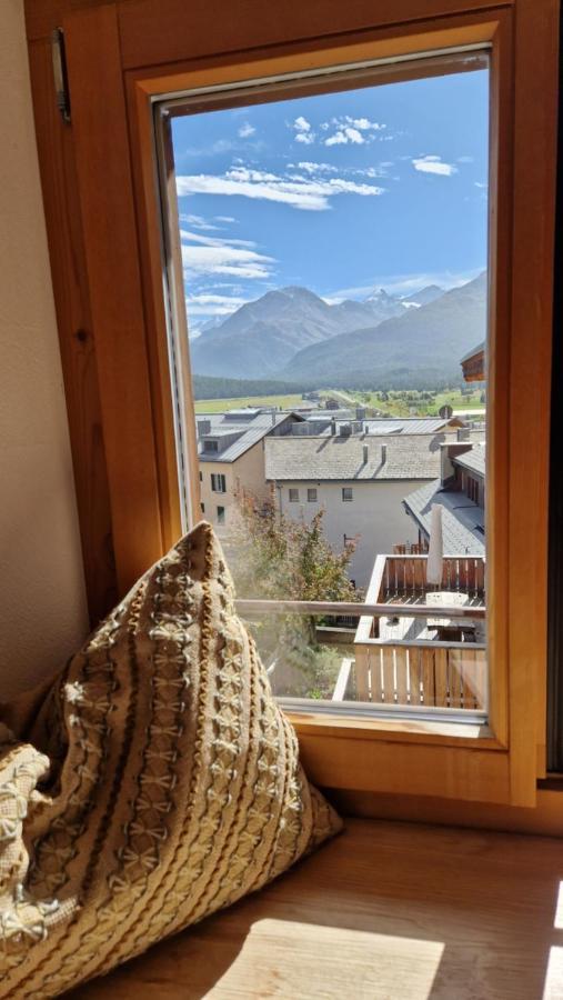 Bed and Breakfast Weisses Kreuz - Crusch Alva Samedan Exterior foto