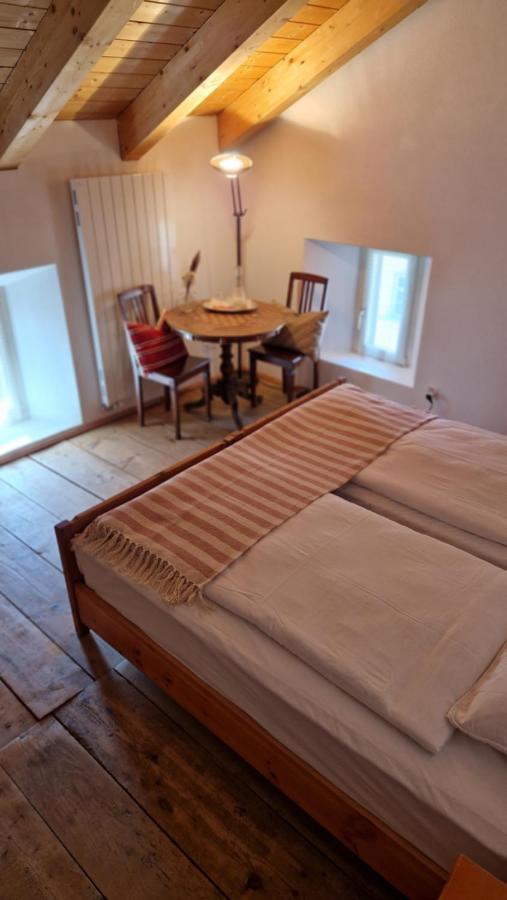 Bed and Breakfast Weisses Kreuz - Crusch Alva Samedan Exterior foto