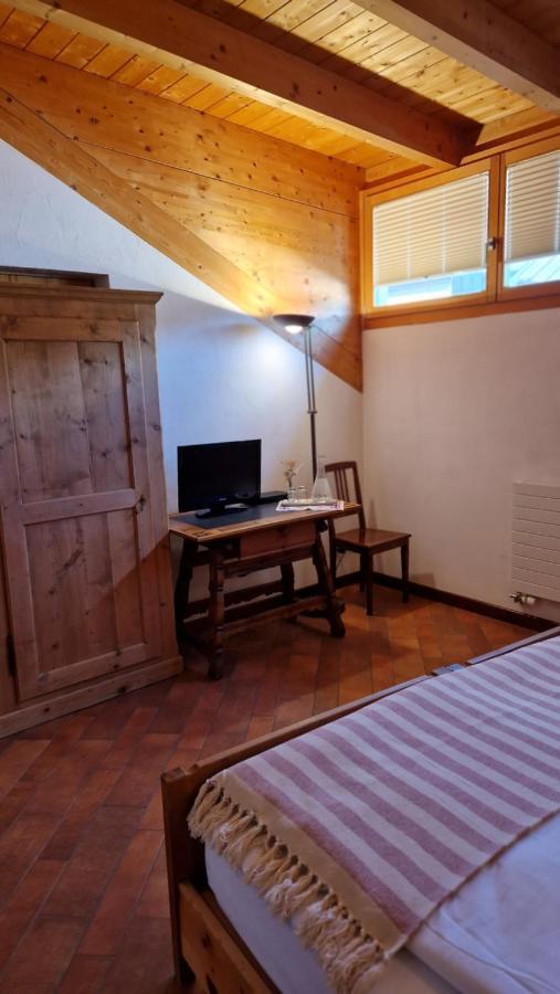 Bed and Breakfast Weisses Kreuz - Crusch Alva Samedan Exterior foto