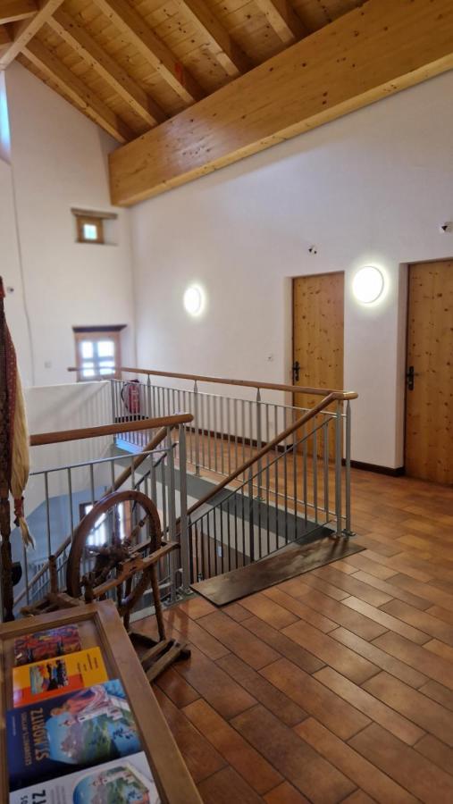 Bed and Breakfast Weisses Kreuz - Crusch Alva Samedan Exterior foto
