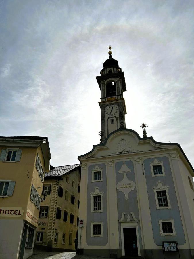 Bed and Breakfast Weisses Kreuz - Crusch Alva Samedan Exterior foto