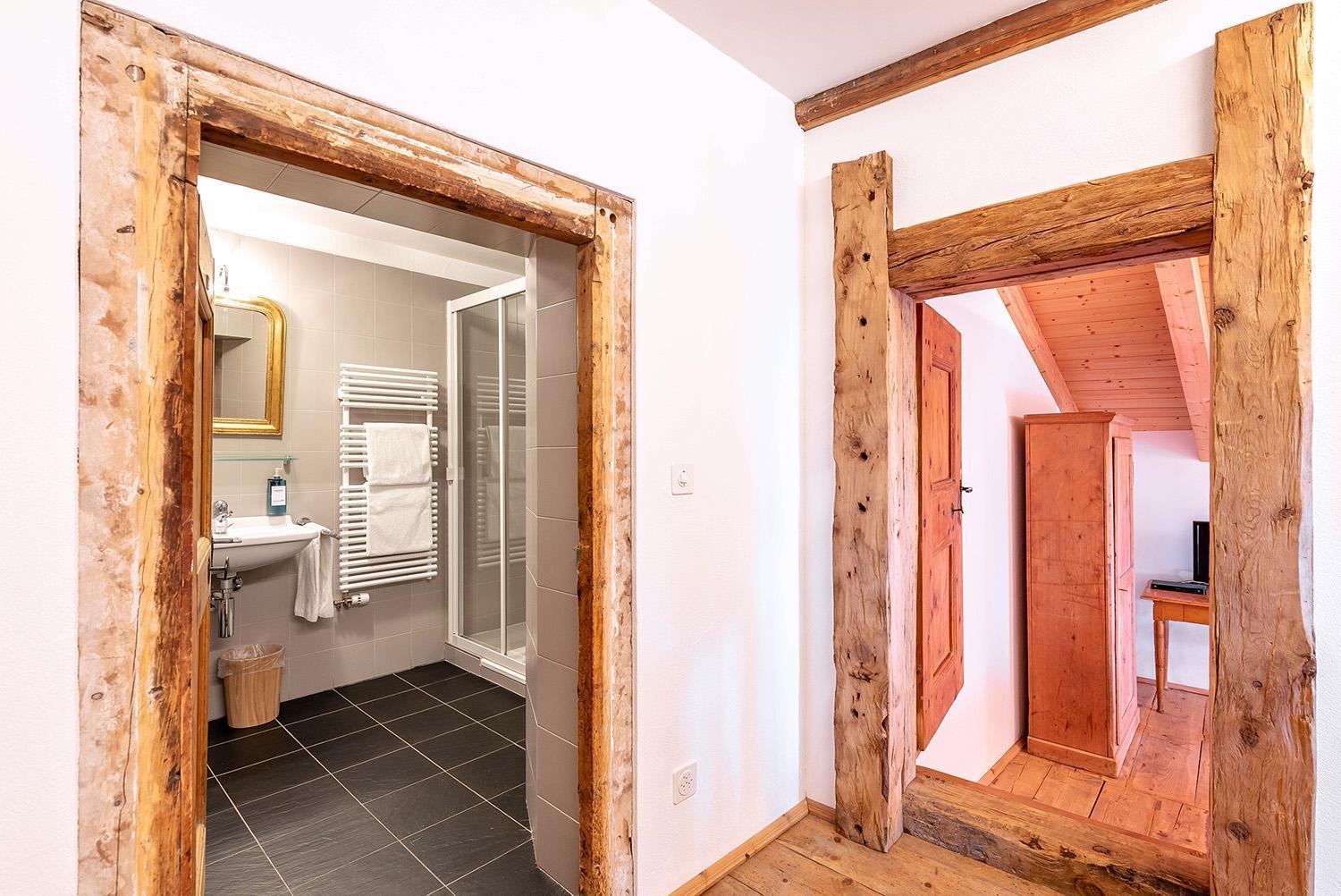 Bed and Breakfast Weisses Kreuz - Crusch Alva Samedan Exterior foto