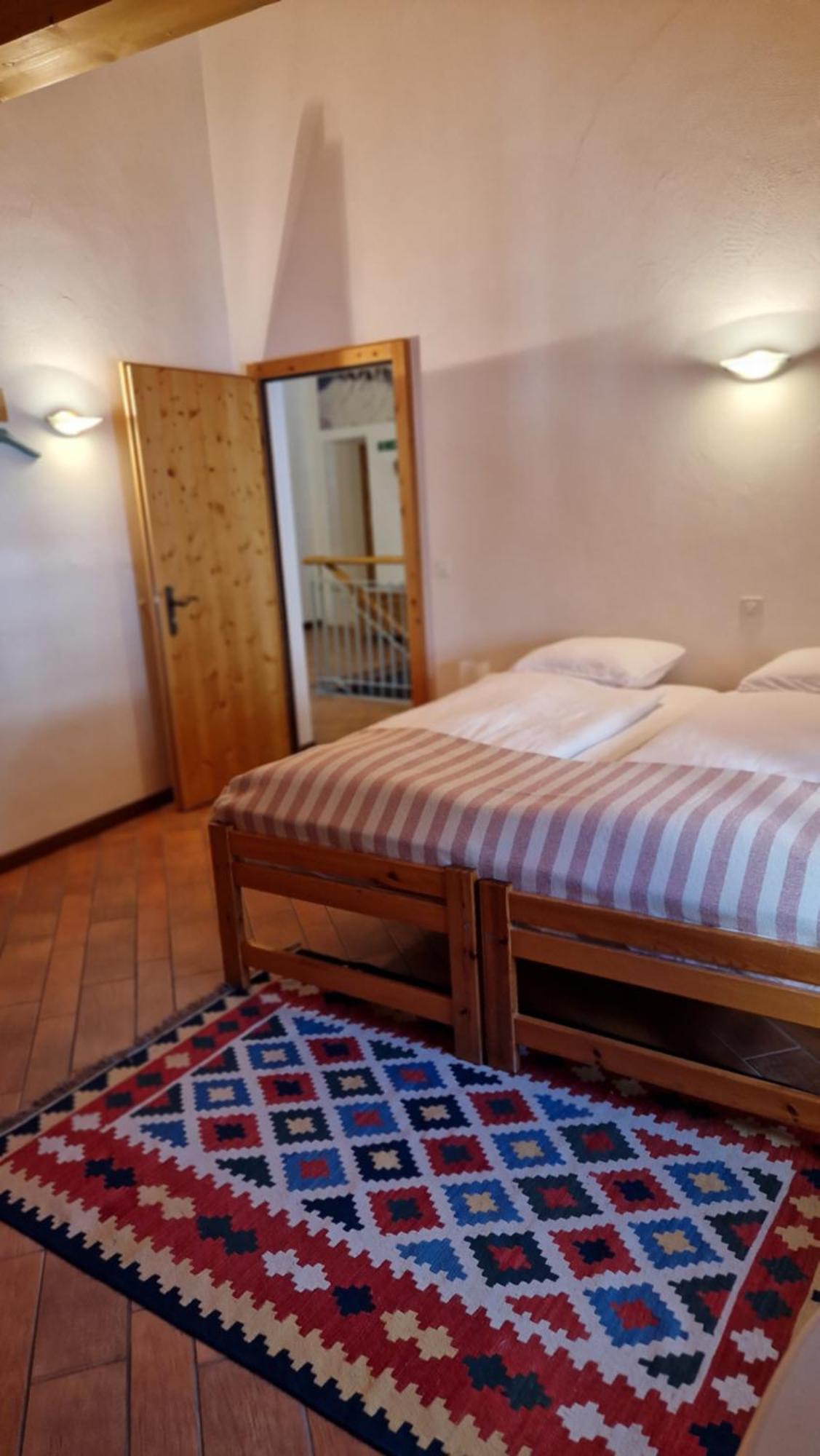 Bed and Breakfast Weisses Kreuz - Crusch Alva Samedan Exterior foto